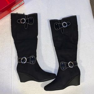 Aerosoles black suede wedge boots size 7.5